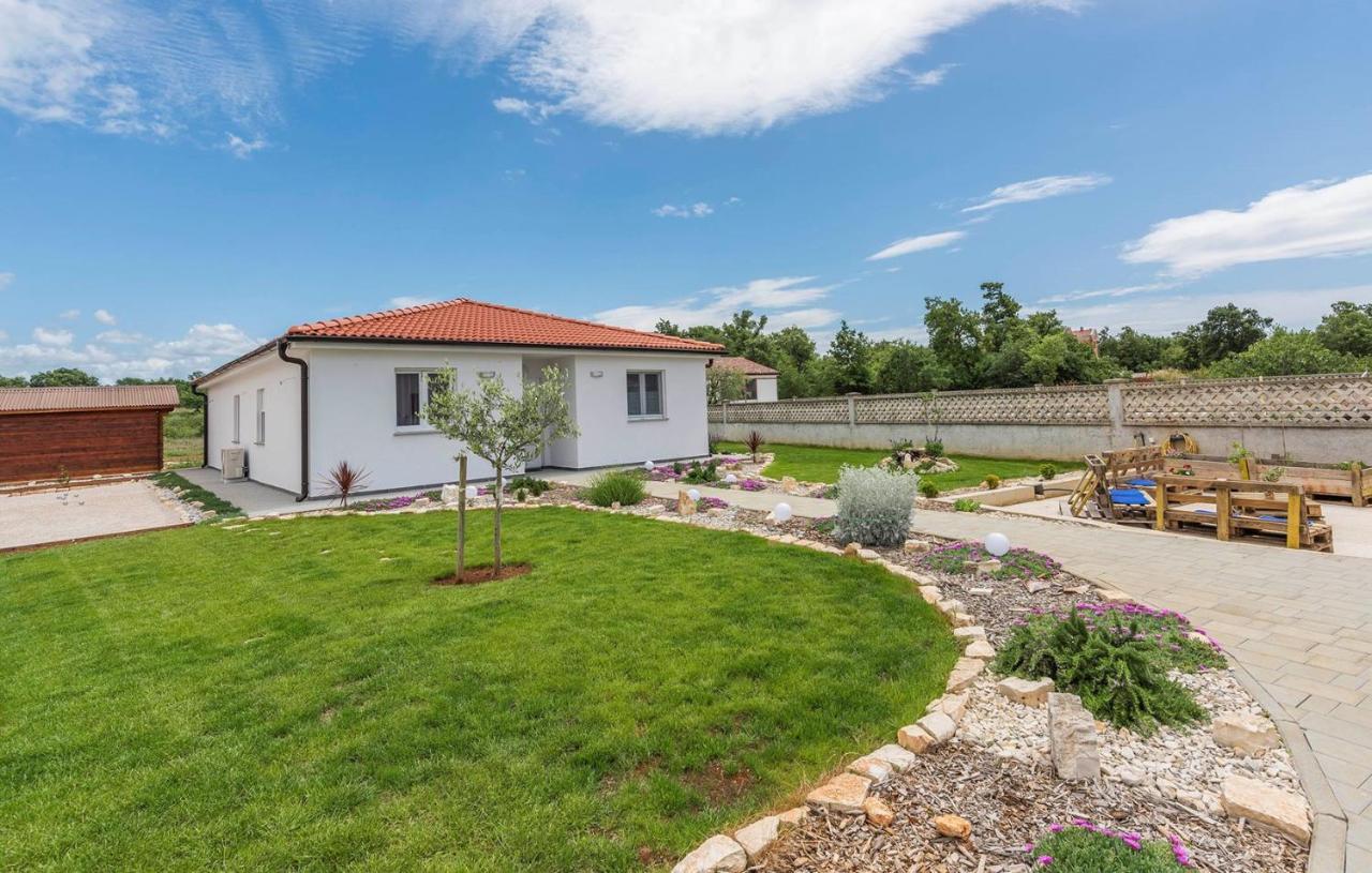 Villa Frontera Croatia 포레치 외부 사진